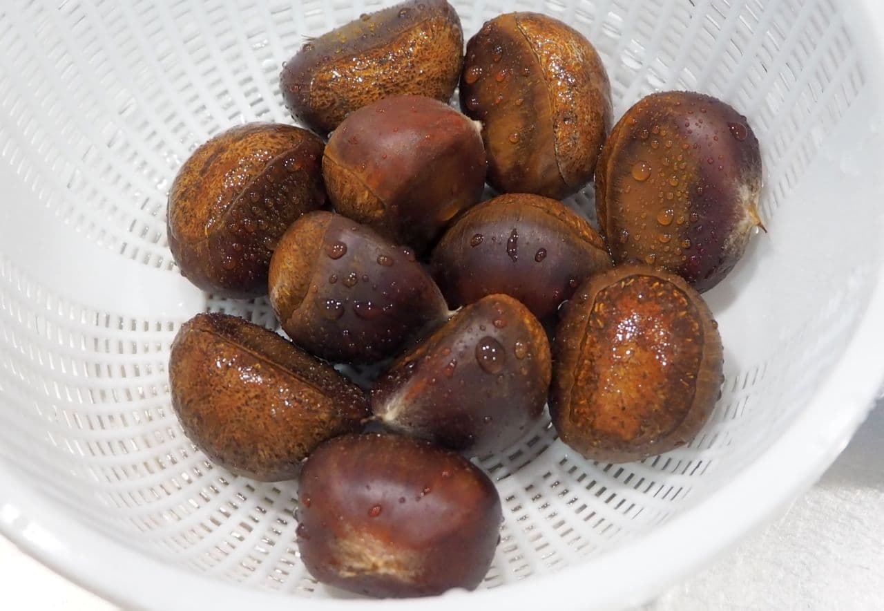 Step 1: How to boil and peel chestnuts