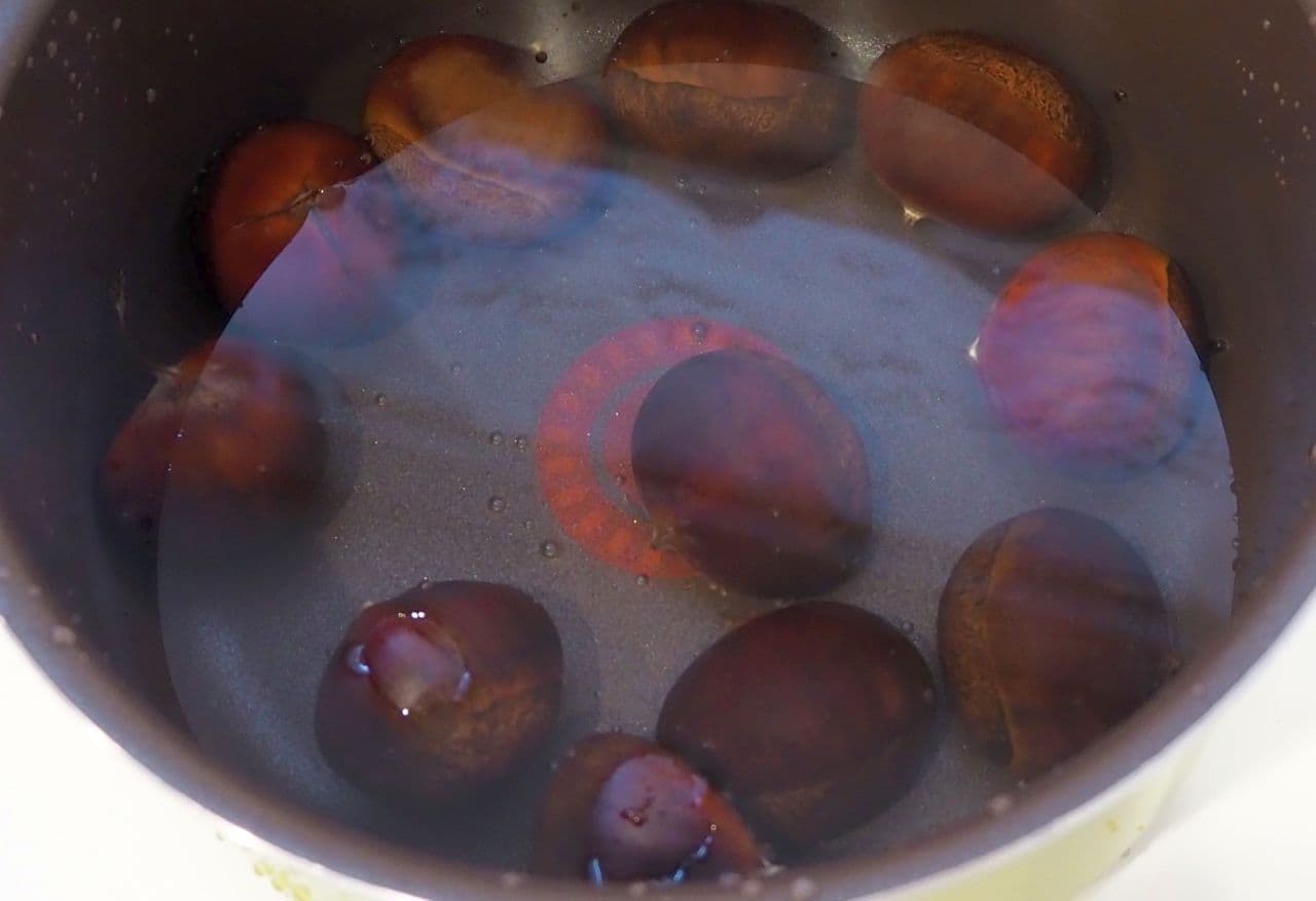 Step 2: How to boil and peel chestnuts