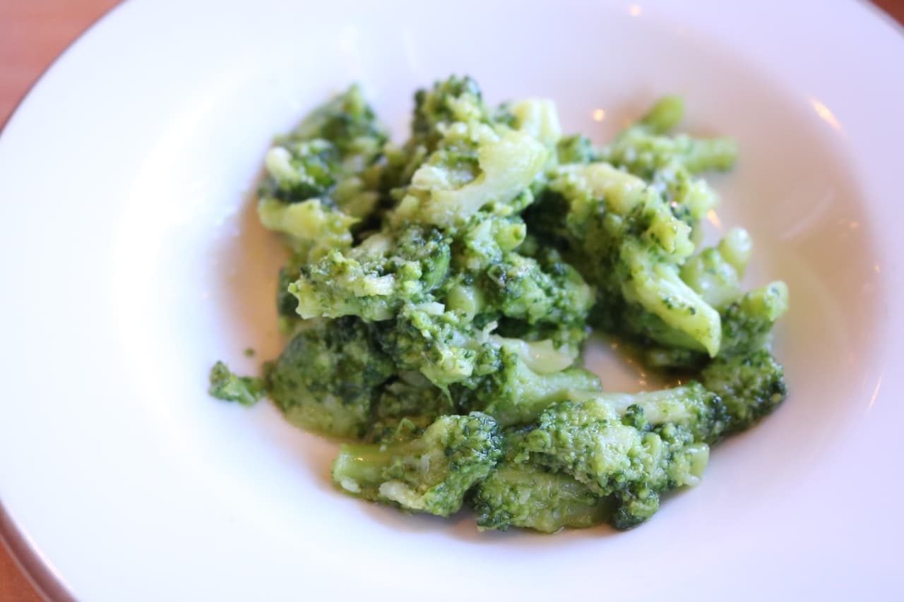 Saizeriya's new menu "Broccoli crap"