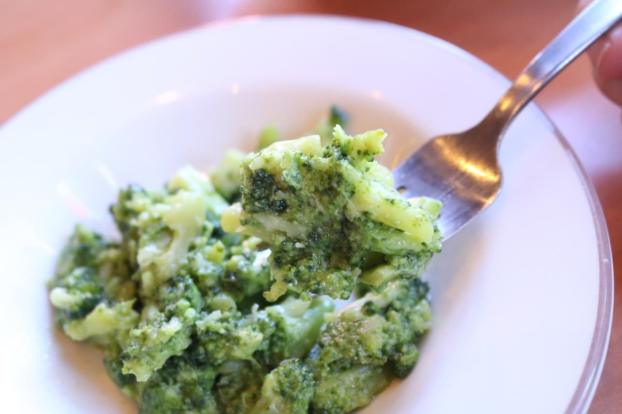 Saizeriya's new menu "Broccoli crap"