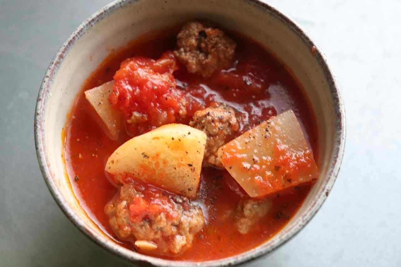 ひき肉と大根のトマト煮