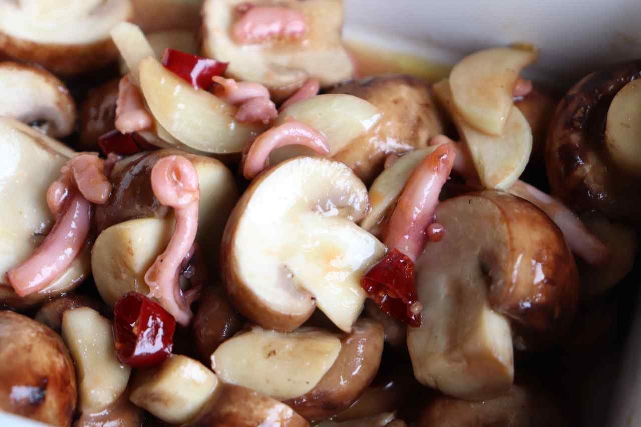 Recipe "Mushroom peperoncino style stir fry"