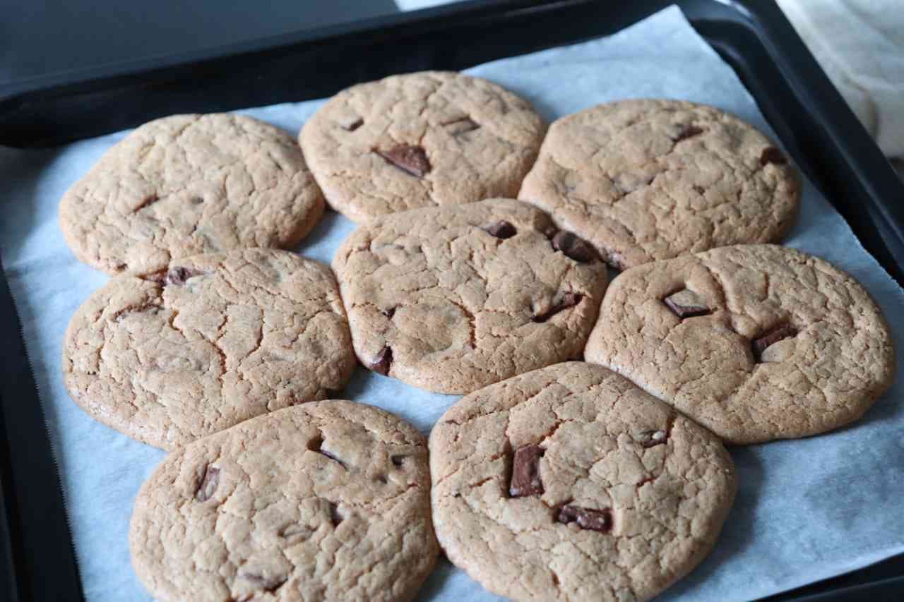 Sable-style chocolate cookie