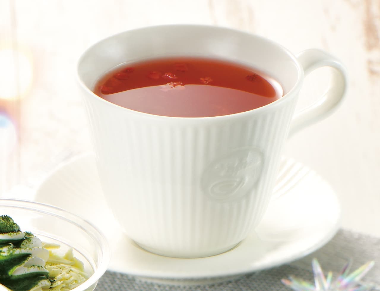 Cafe de Clie "Melting Strawberry Earl Gray Tea with Strawberry Flesh"