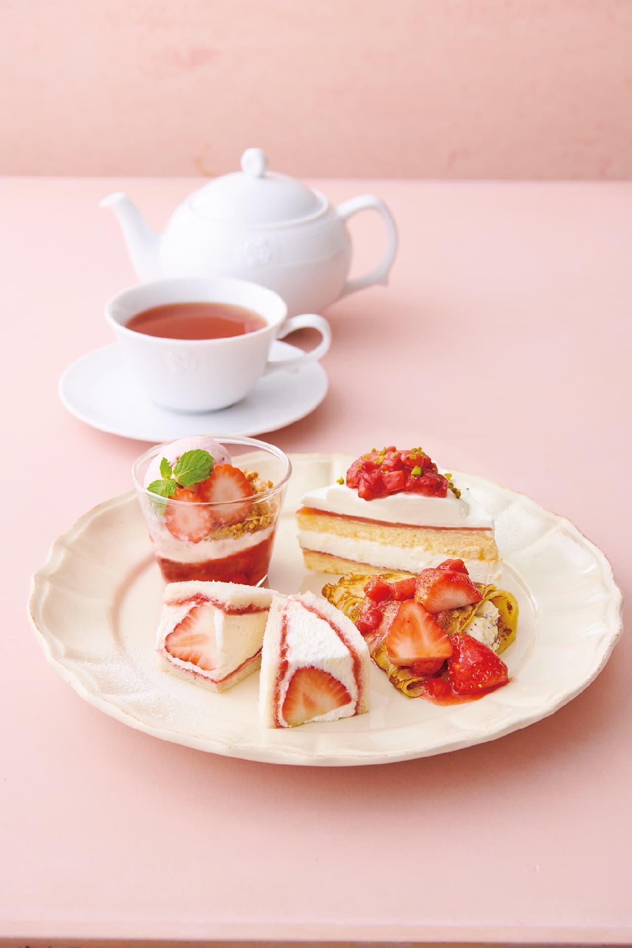 Afternoon Tea Tea Room "Strawberry Afternoon Tea Set"