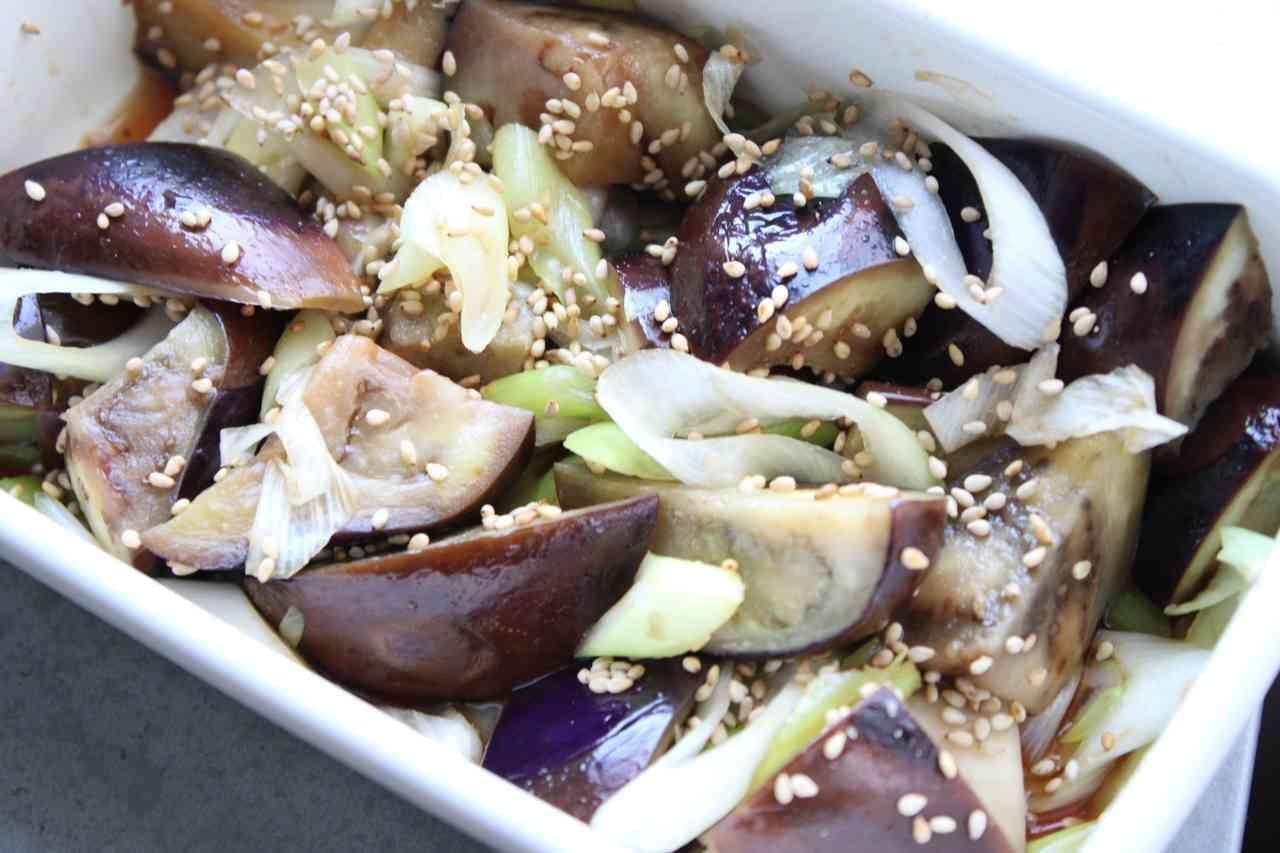 Eggplant and green onion with sesame flavor