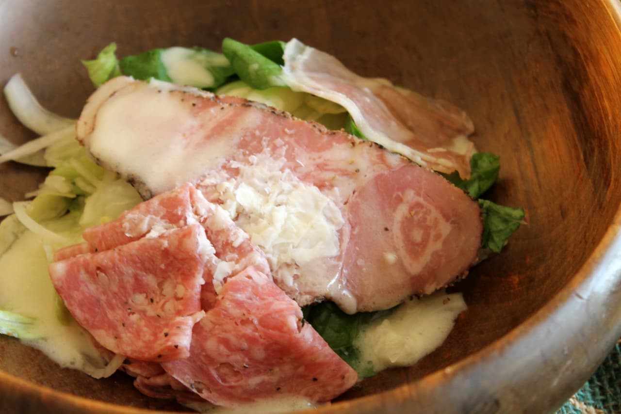 7-ELEVEN "Soft salami and prosciutto ham salad with shaving cheese"