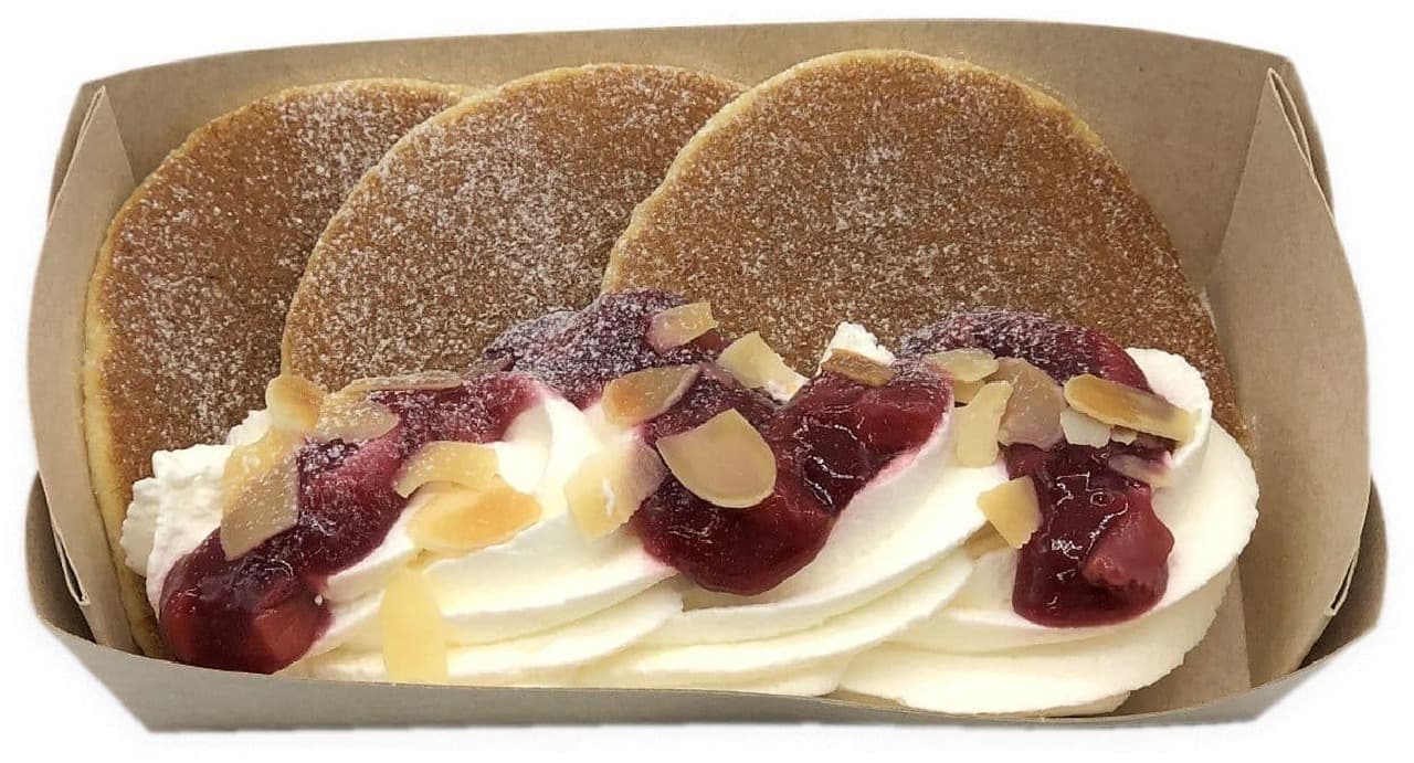7-ELEVEN "Strawberry & Almond Pancakes"