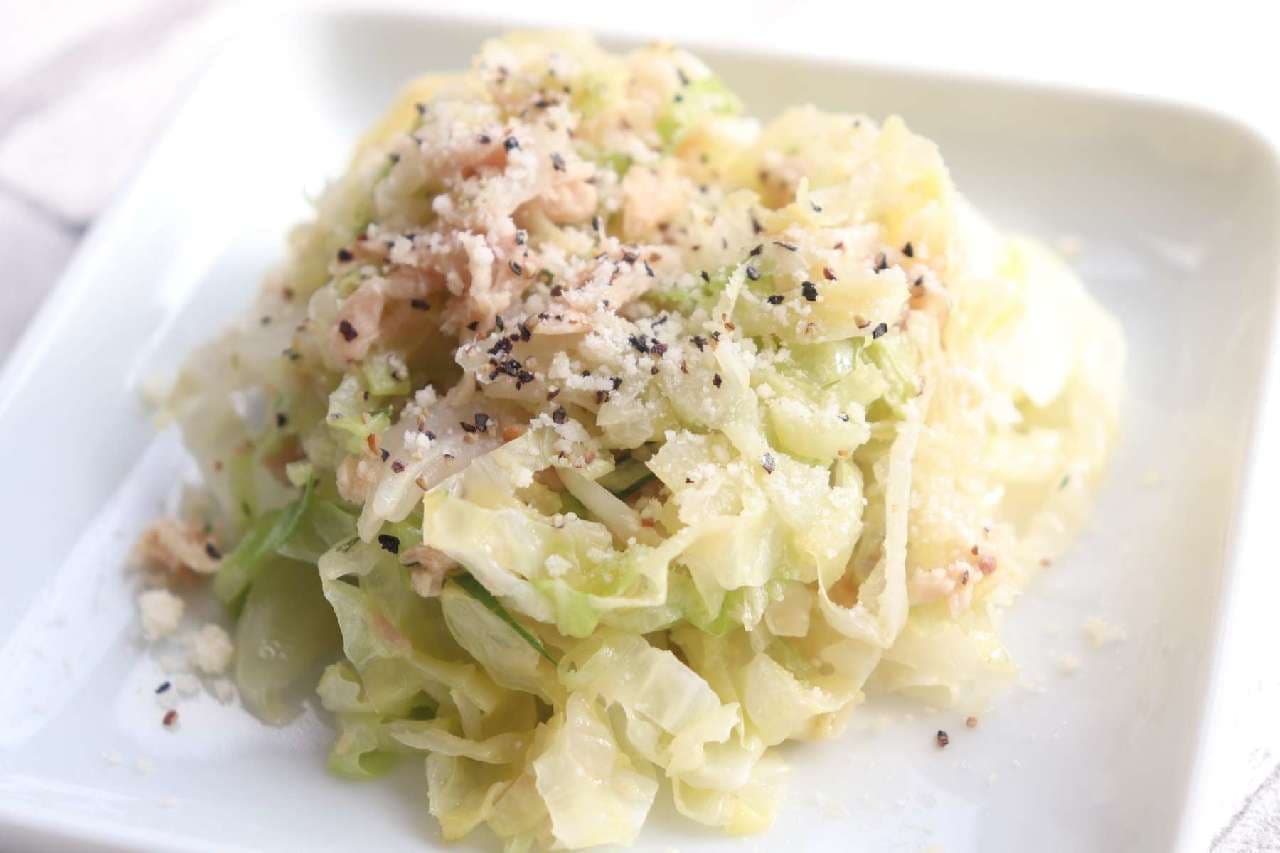 "Hot salad of cabbage and tuna" recipe