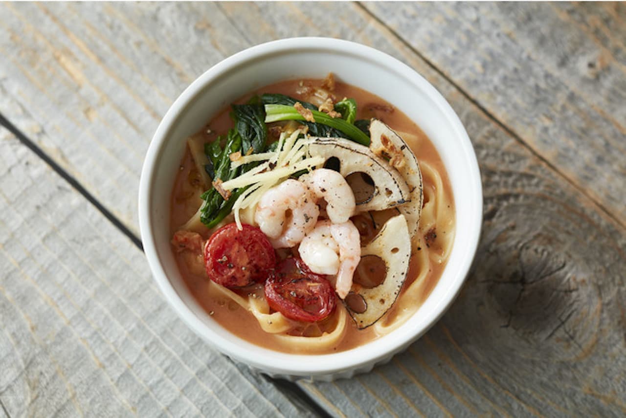 LUKE'S LOBSTER "Shrimp and grilled vegetable tomato cream pasta"