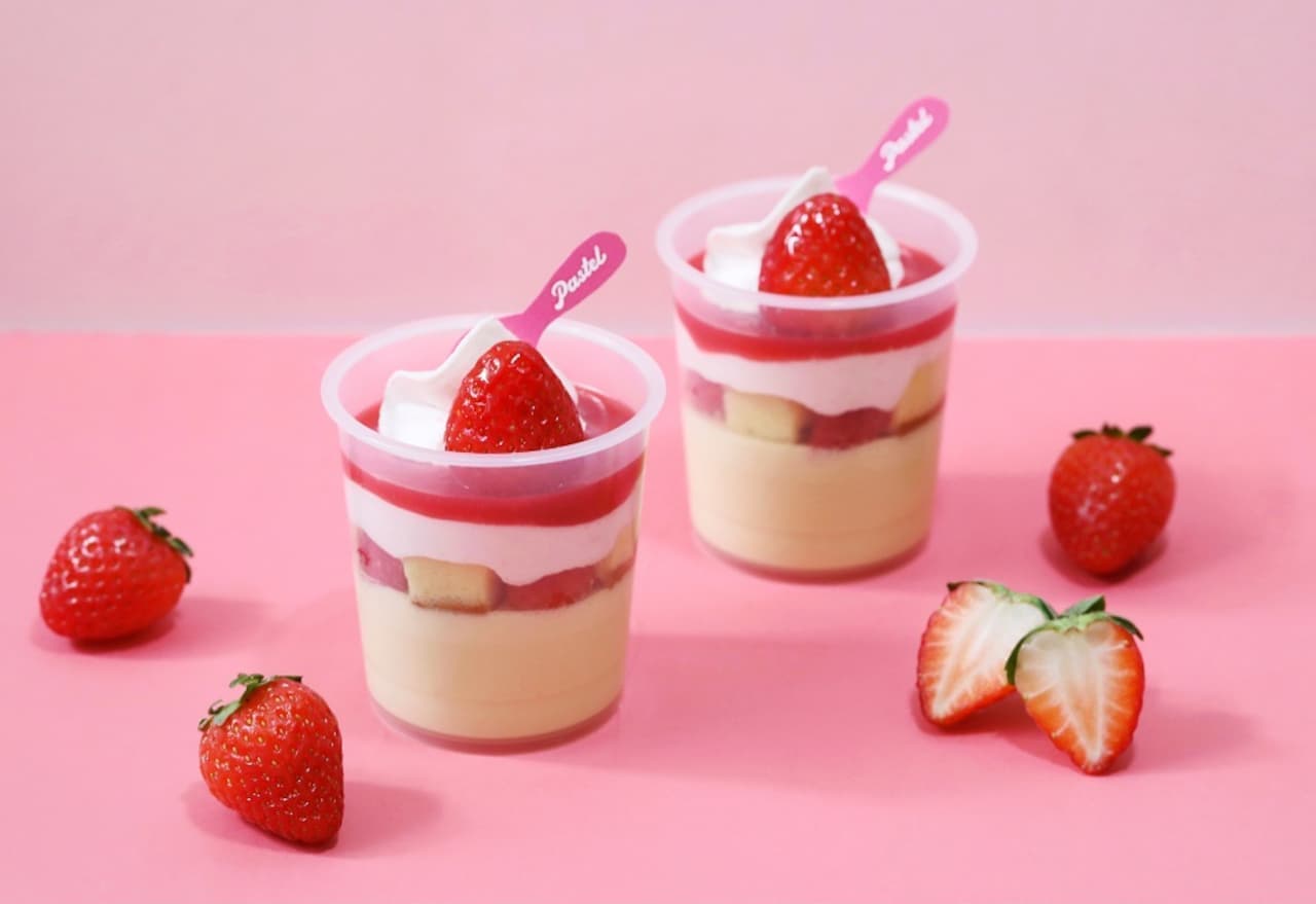 Pastel strawberry sweets