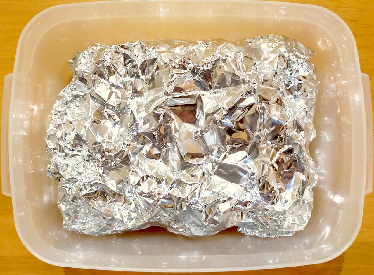 Step 3 How to store strawberries using aluminum foil