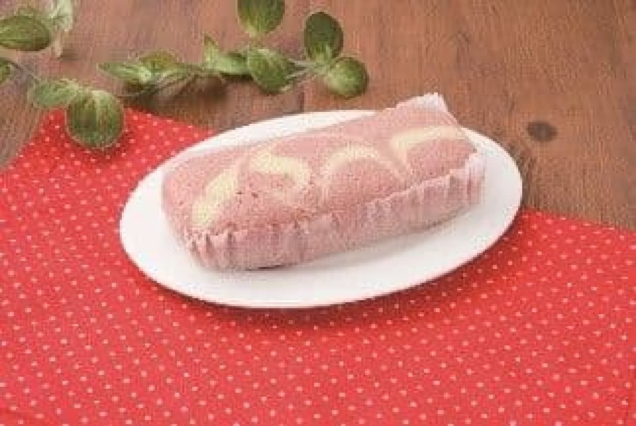 Lawson "Steamed strawberry cake with protein"