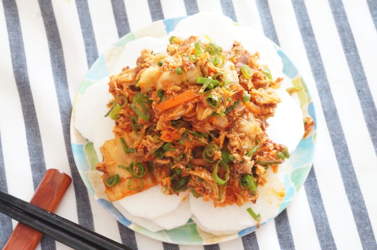 With long potato mackerel kimchi