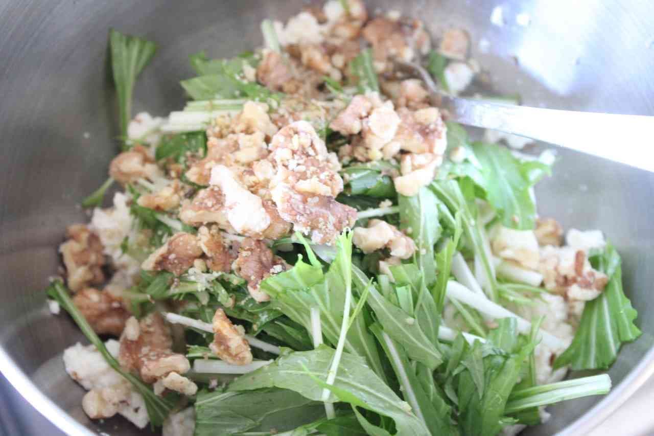 豆腐とくるみの水菜サラダ