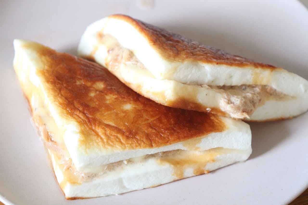 Recipe for "Hanpen with Tuna Mayo Cheese Hot Sandwich