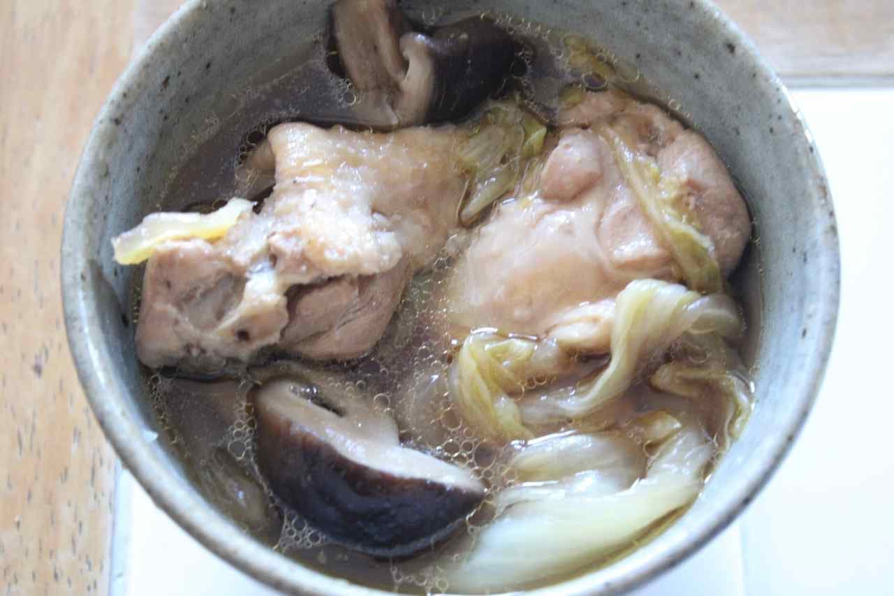 simmered chicken wing and Chinese cabbage in mentsuyu sauce