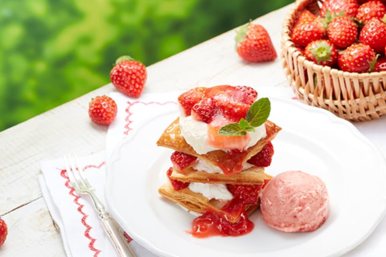 Jolly Pasta "Strawberry and Pie Millefeuille