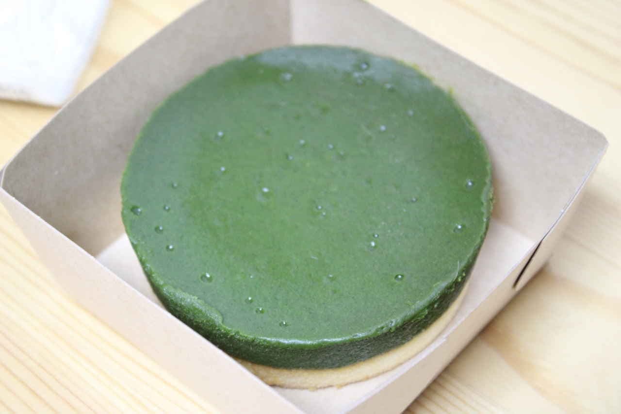 MUJI "Uji green tea cake
