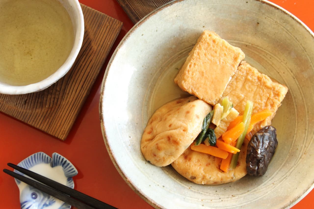Famima "Dashimi-shimi ganmono and thick fried bean curd cooked in five kinds of soup stock".