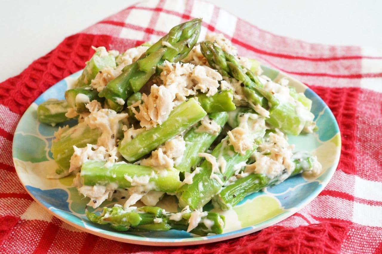 Asparagus with Tuna and Mayonnaise" recipe, easy to prepare in a microwave oven.