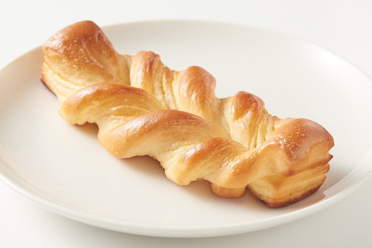 MUJI "Bread with less than 10g sugar content - Butter Twist", "Bread with less than 10g sugar content - Chocolate Twist", "Bread with less than 10g sugar content - Cheese Onion".