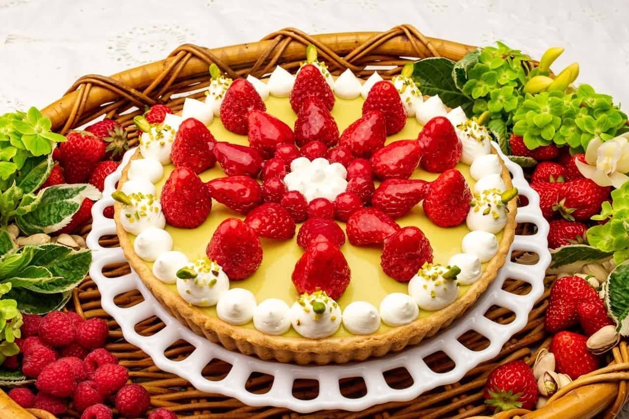 Kilfebbon "Pistachio Bavarois and Sweet and Sour Berry Tart