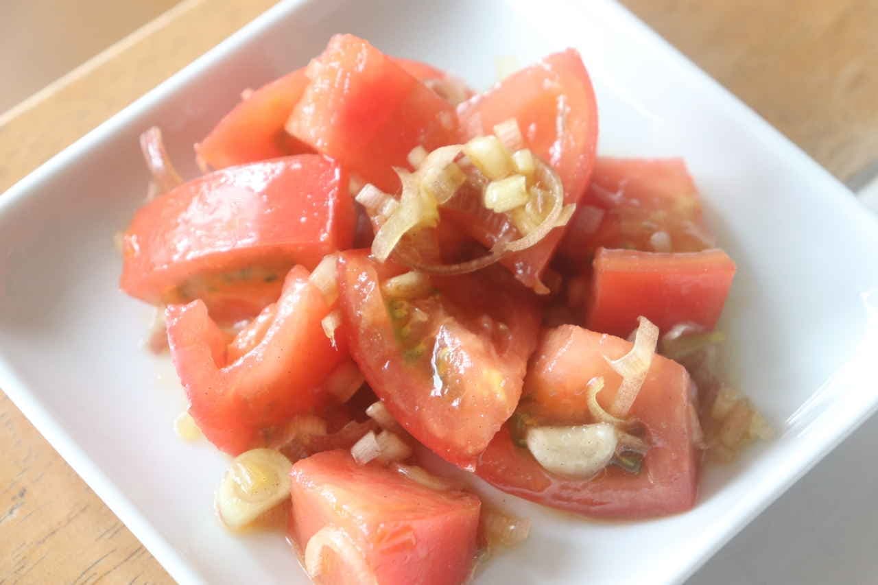 Easy recipe "Tomato Myoga with Olive Oil and Soy Sauce