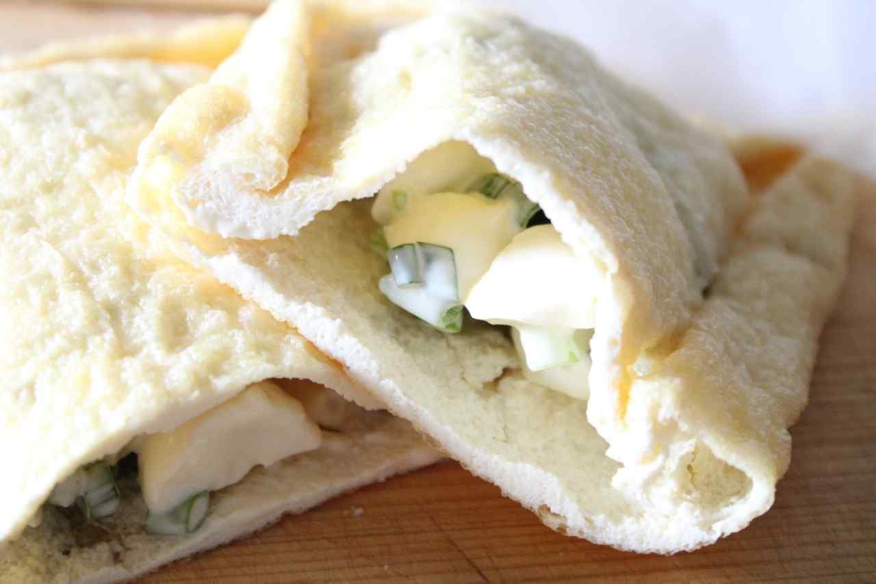 Deep-fried tofu wrapped with mozzarella cheese