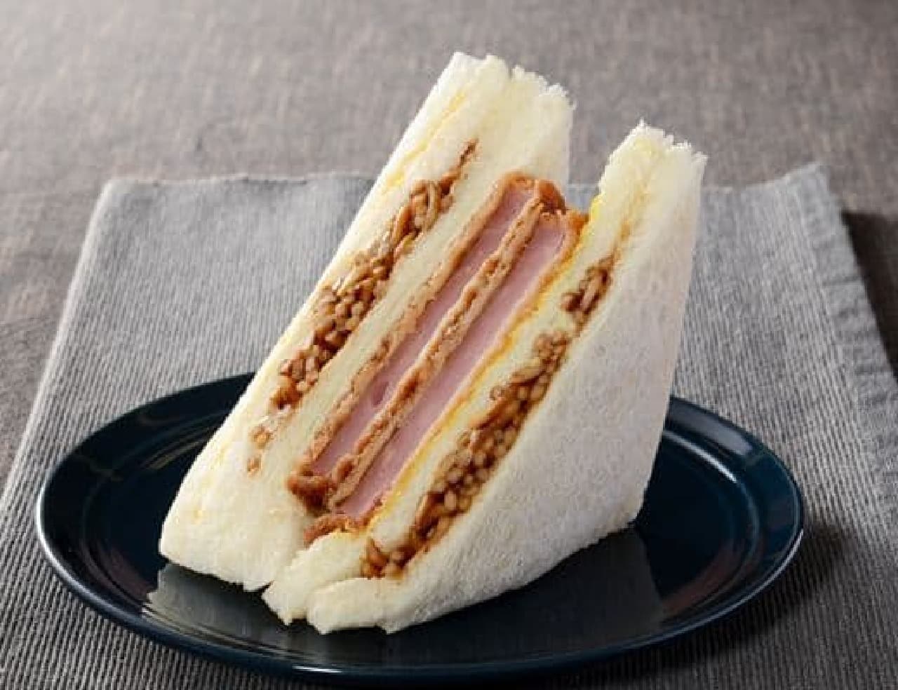 LAWSON "Ham Katsu & Yakisoba Sandwich with Ham Katsu 2x"