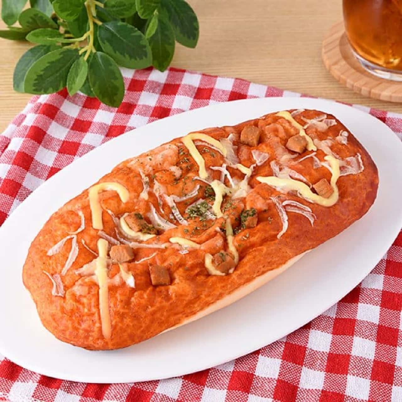 FamilyMart "Spicy Pizza Bread with Ripe Tomatoes