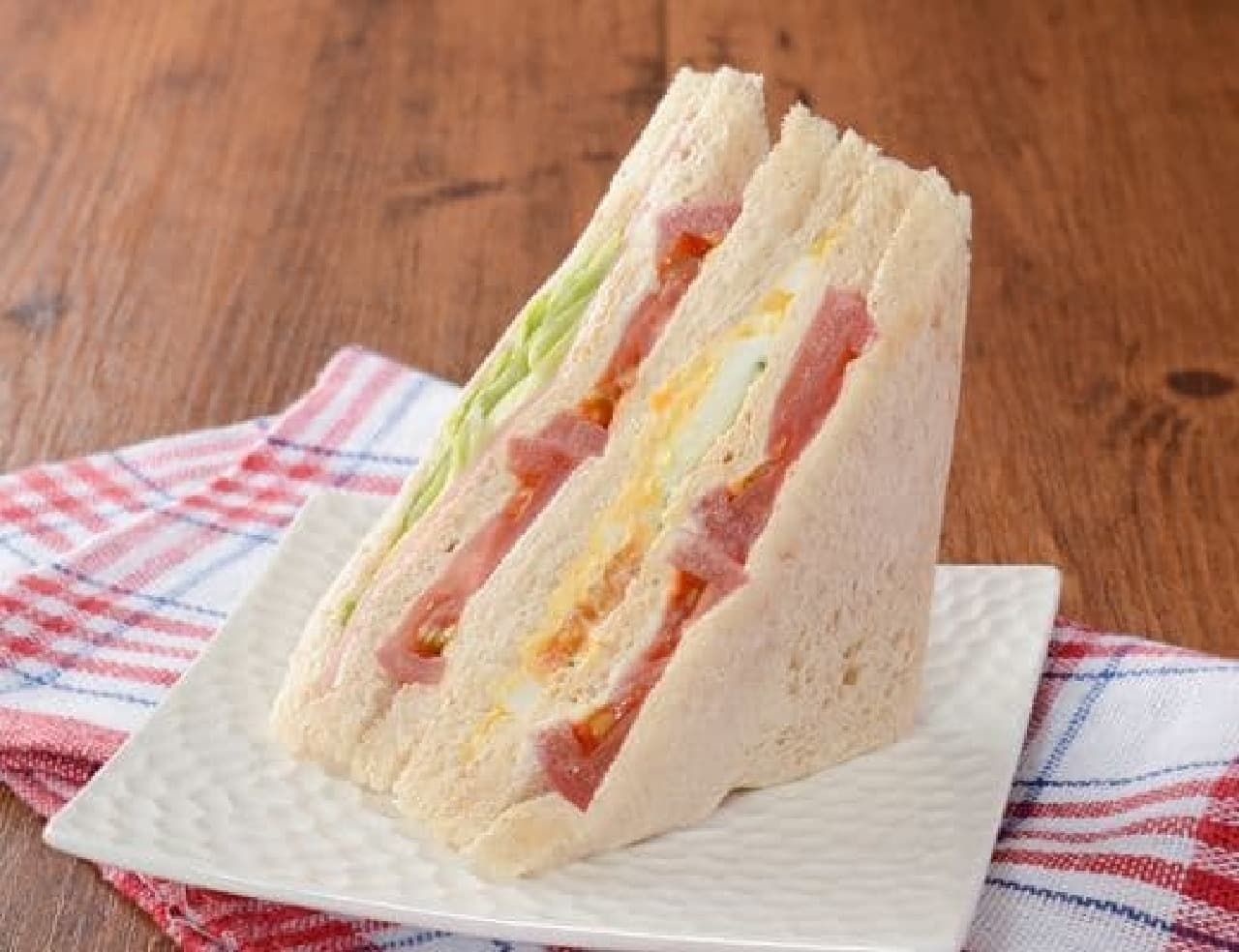 Lawson "Tomato and Vegetable Sandwich
