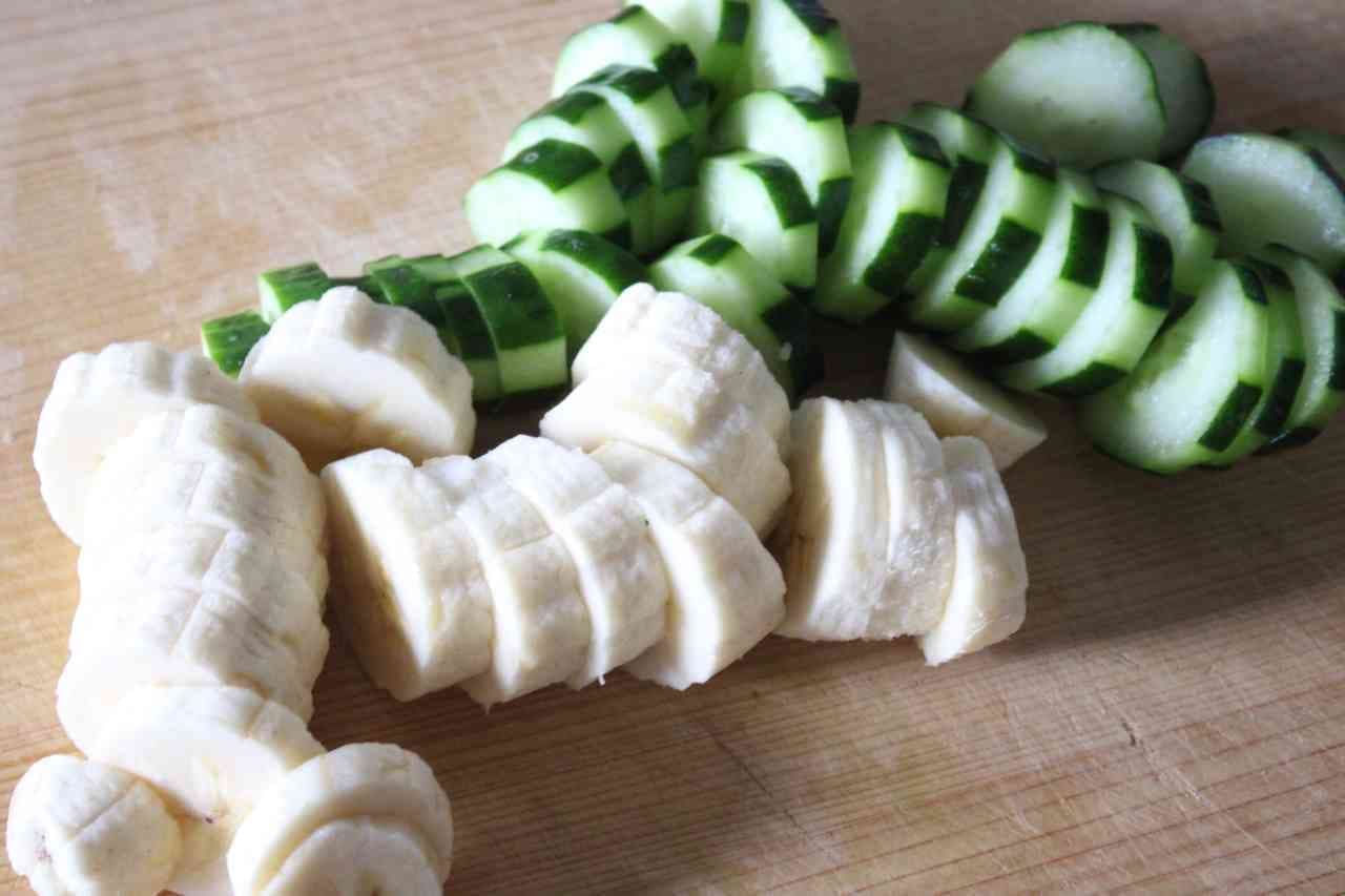 Cucumber and banana with yogurt