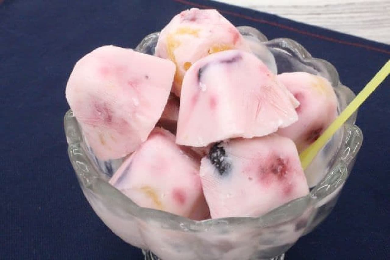 Recipe for "Cubes of Frozen Yogurt Ice Cream