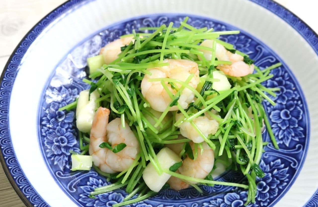 Stir-fried Shrimp and Bean Sprouts with Light Sauce