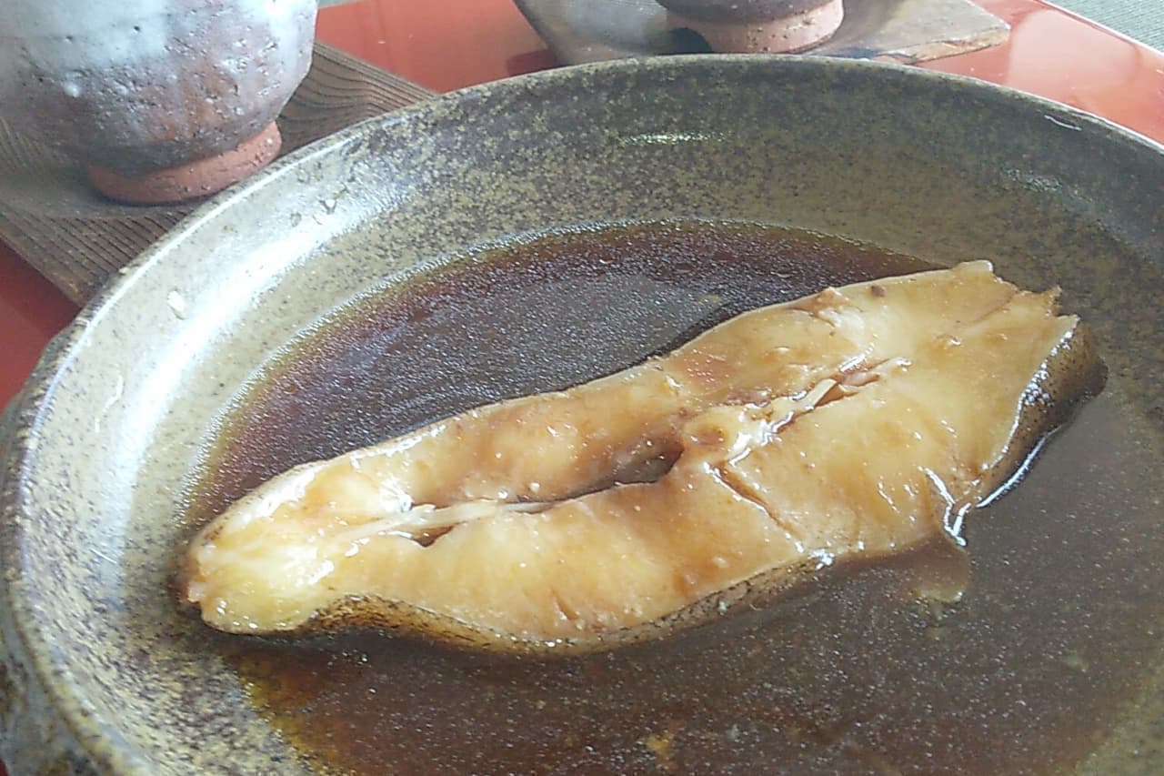 Famima "Braised Karei" (dried sardines)