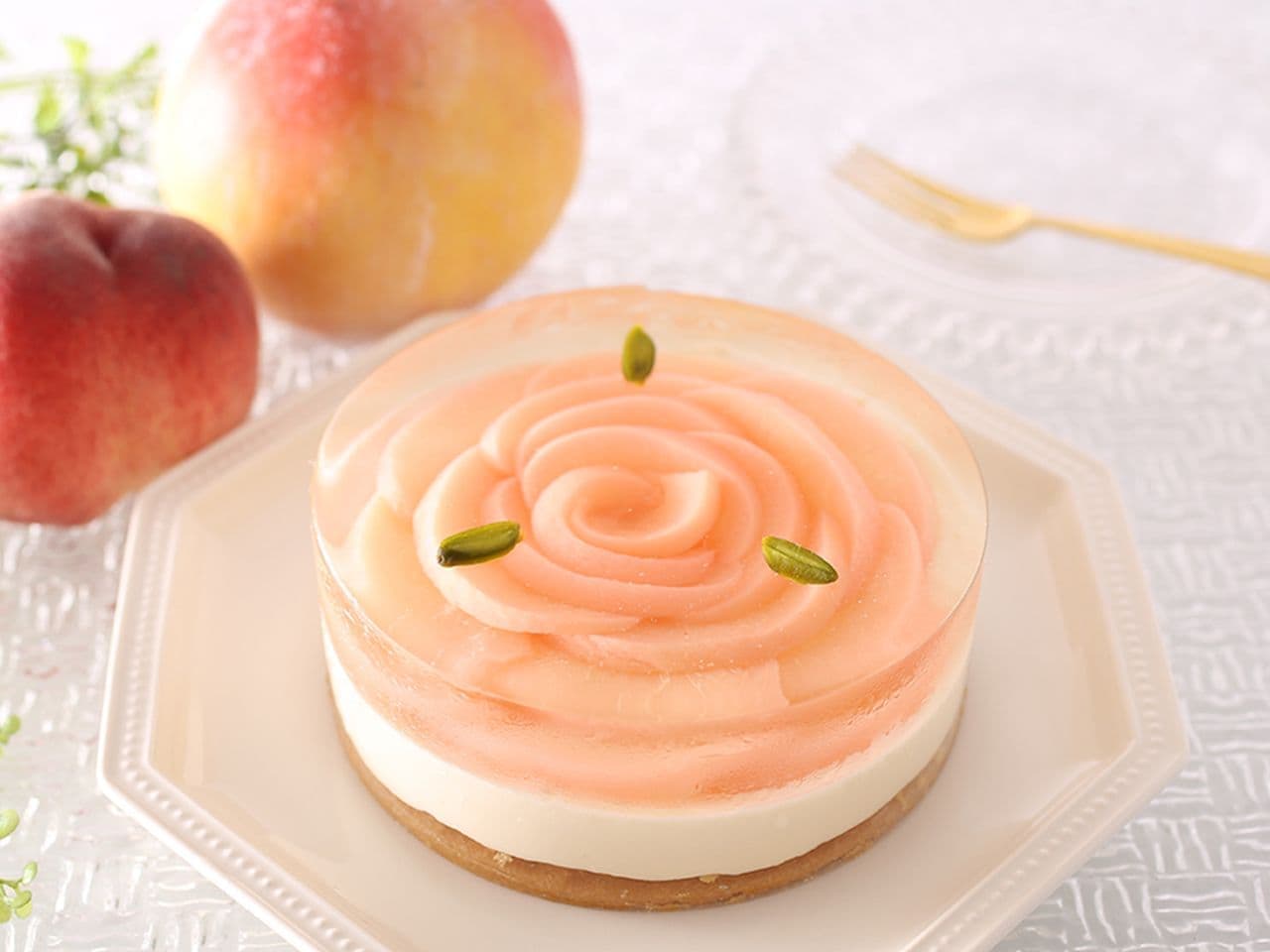 アンテノール「桃のレアチーズデザート」