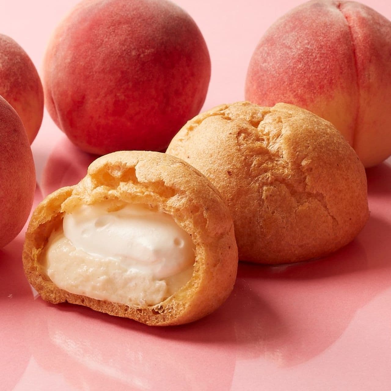 Shateraise "Yamanashi White Peach Double Cream Puff".
