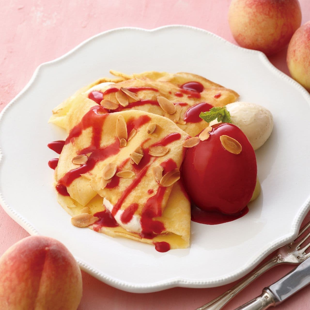KIHACHI Cafe "Peach Melba Crepe with Vanilla Ice Cream