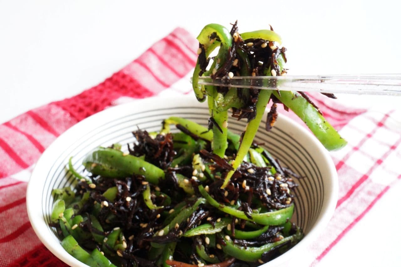Hijiki and green pepper with sesame paste" simple recipe