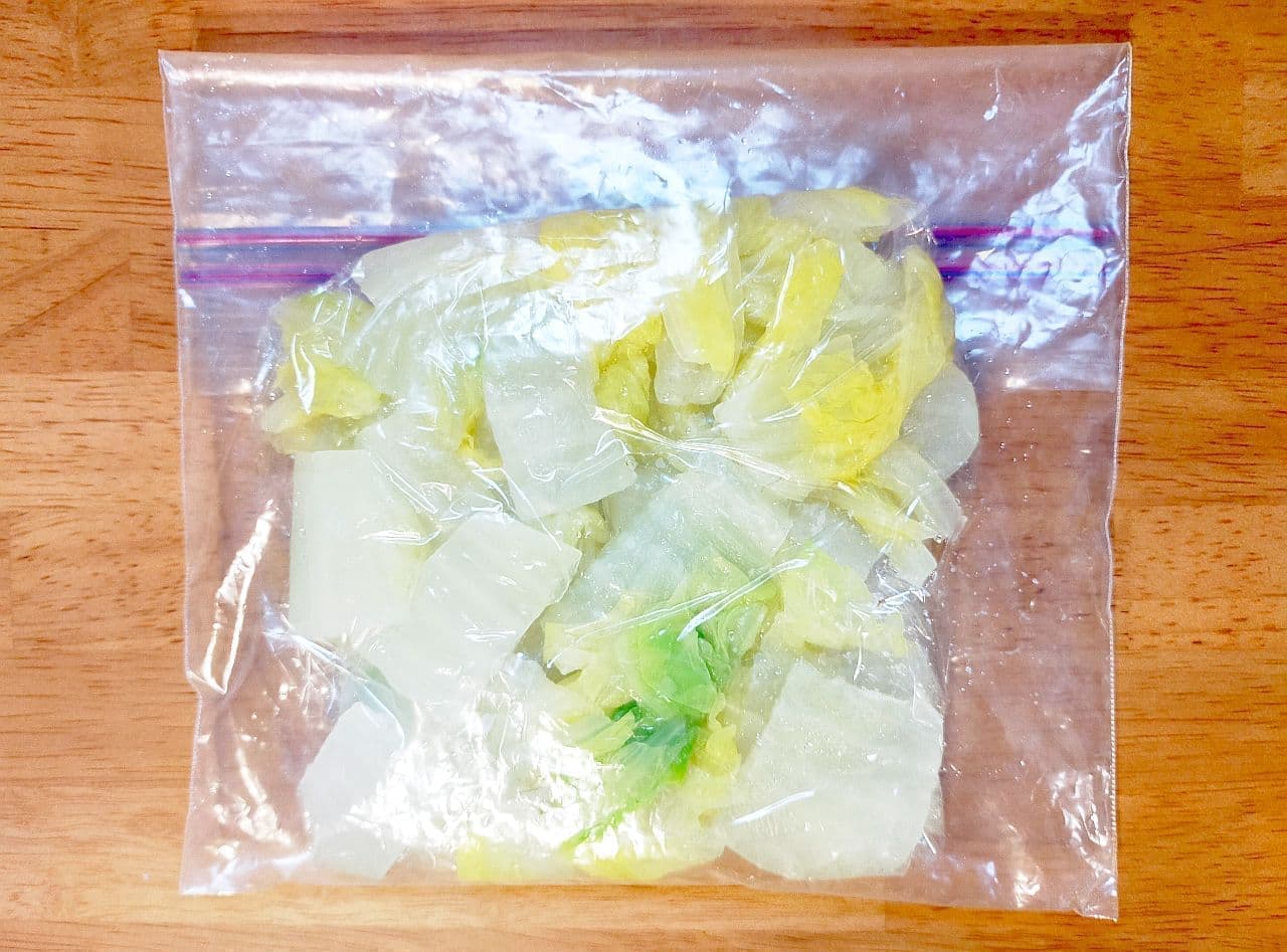 How to freeze Chinese cabbage