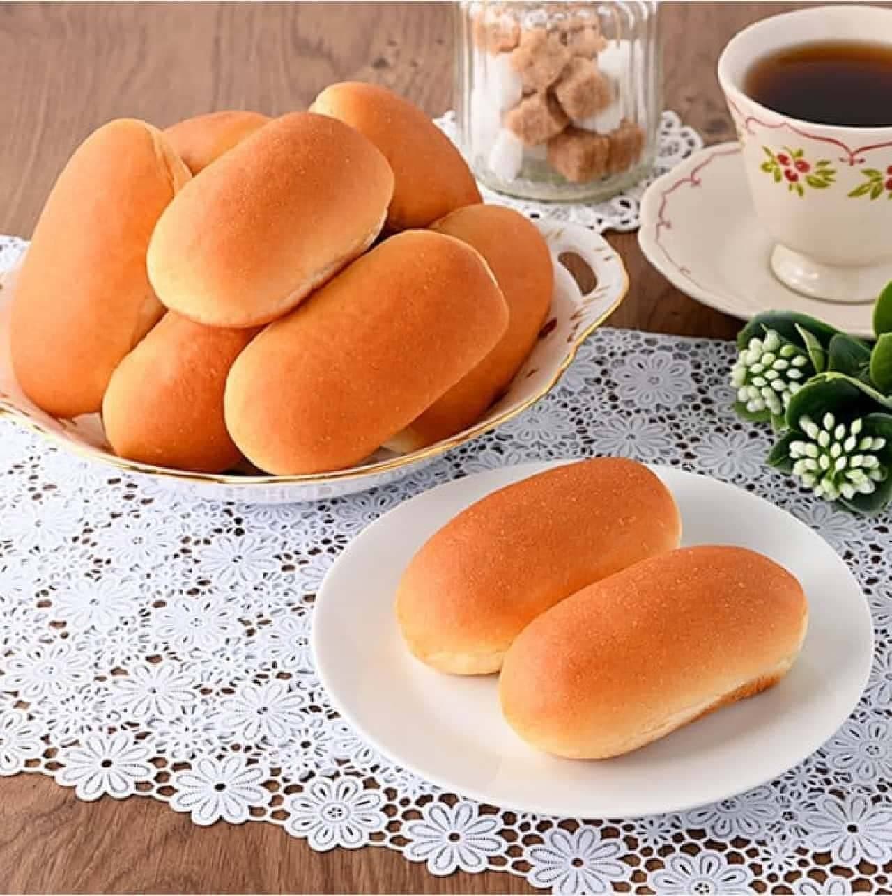 FamilyMart "Mini Bread Rolls, 12 pieces