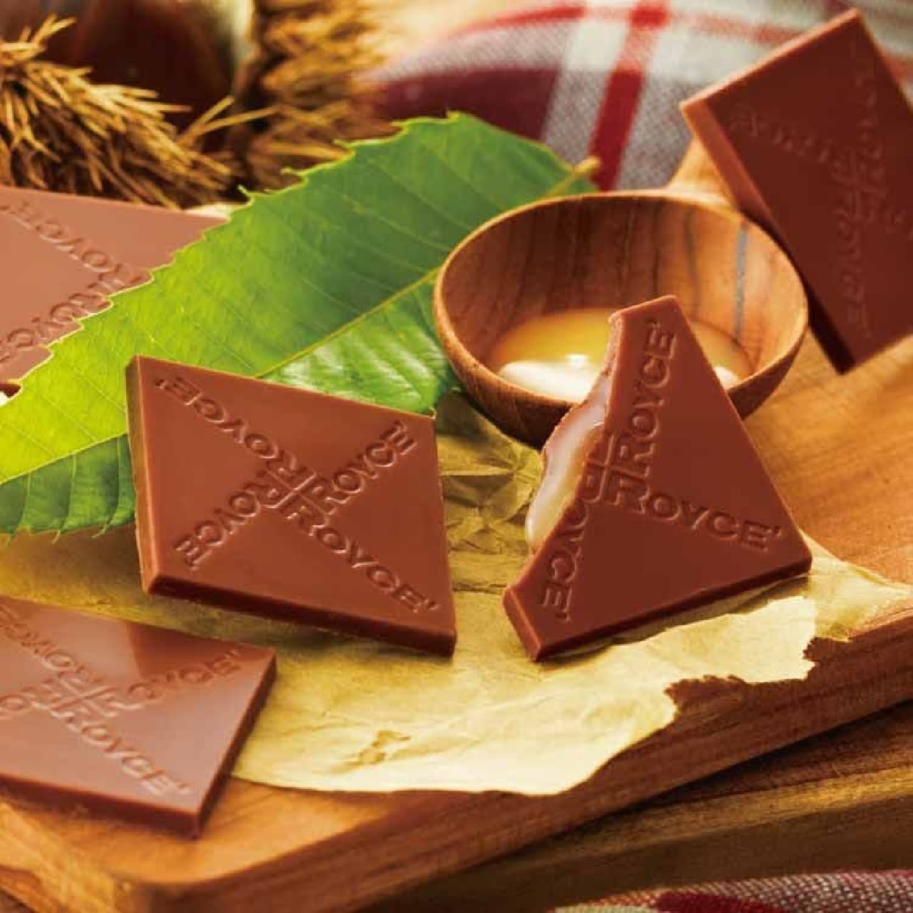 Lloyds "Plafeuille Chocolat [Chestnut]".