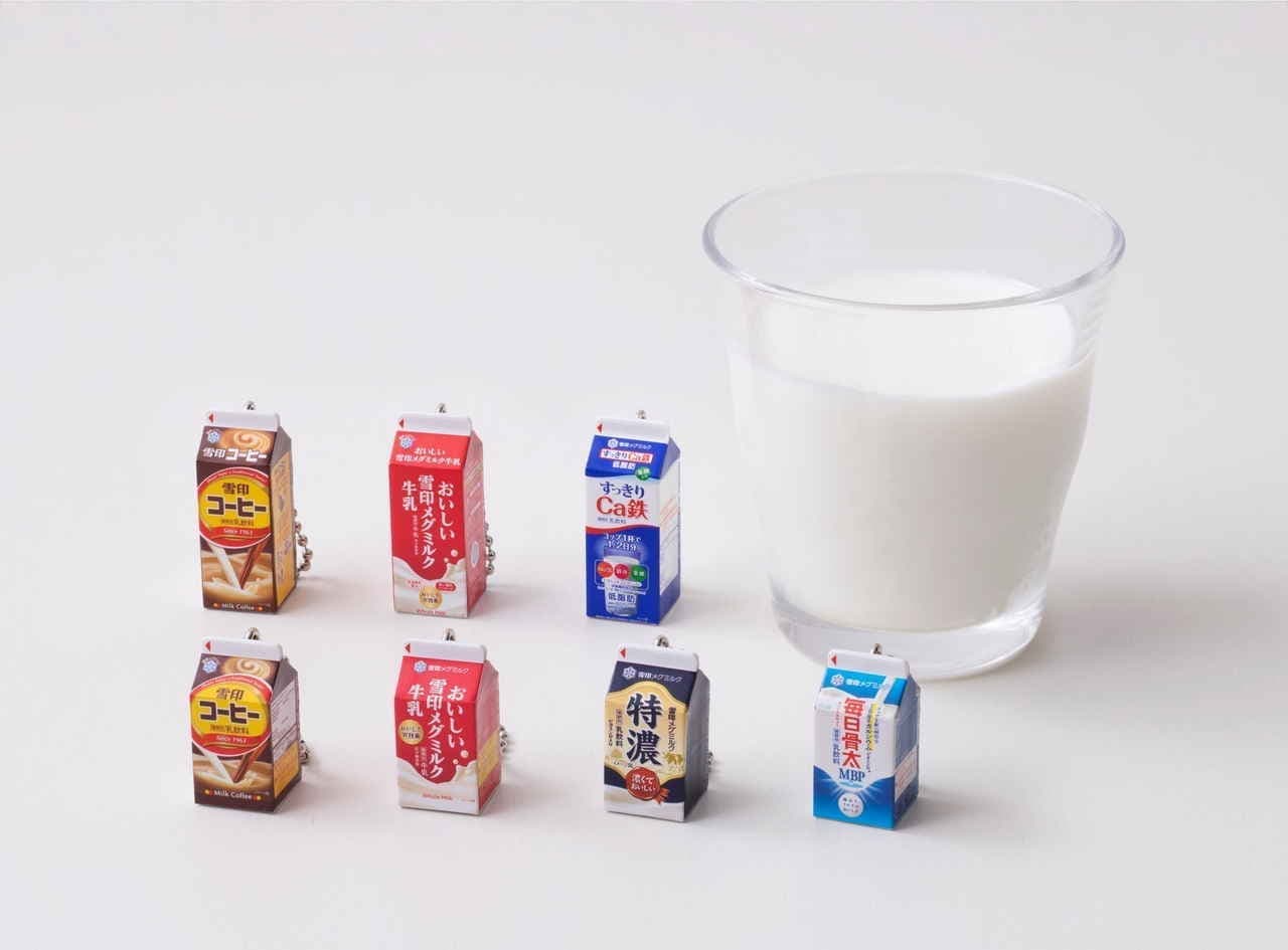 Snow Brand Megmilk Miniature Charms - Beverage Series