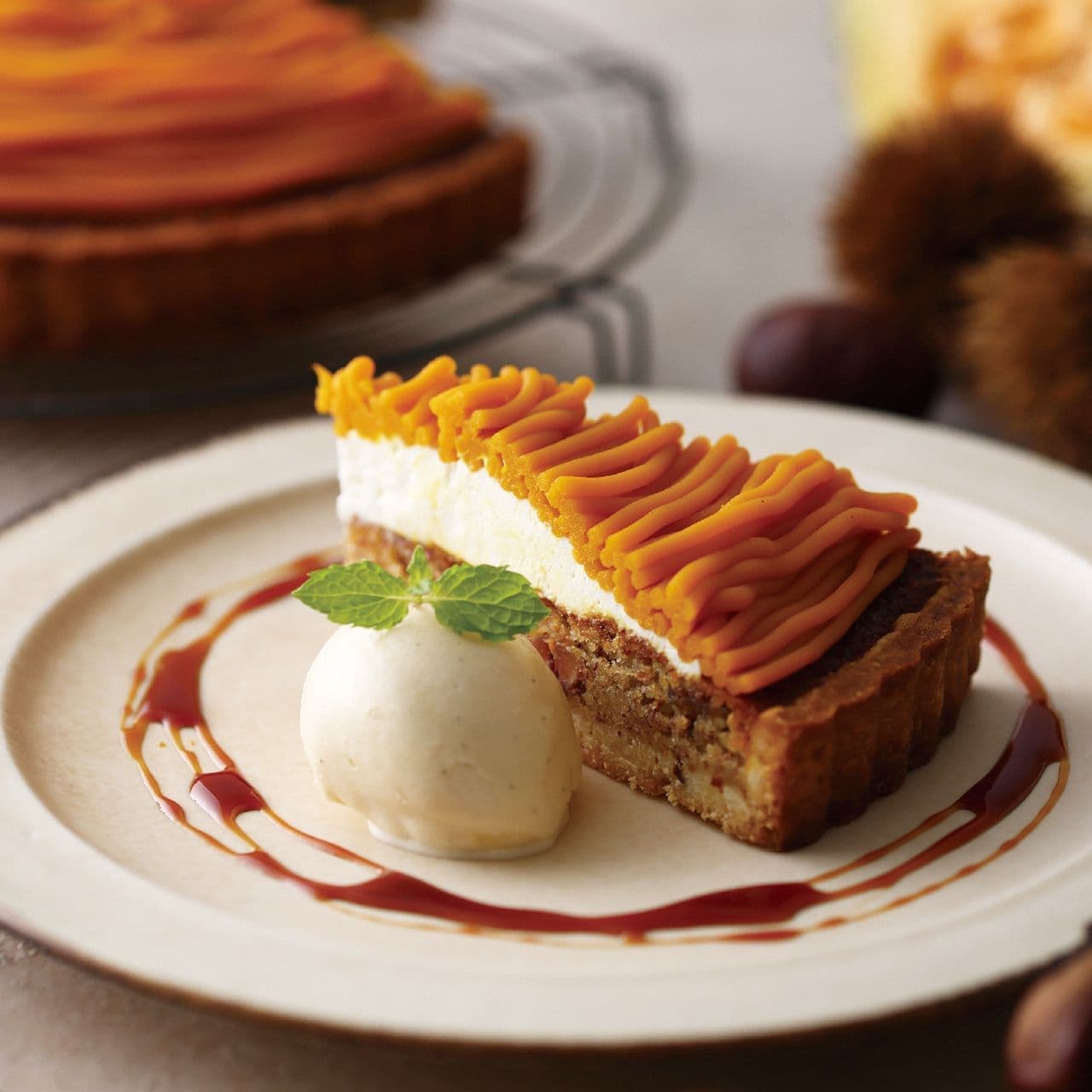 KIHACHI Cafe "Chestnut and Pumpkin Tart with Vanilla Ice Cream