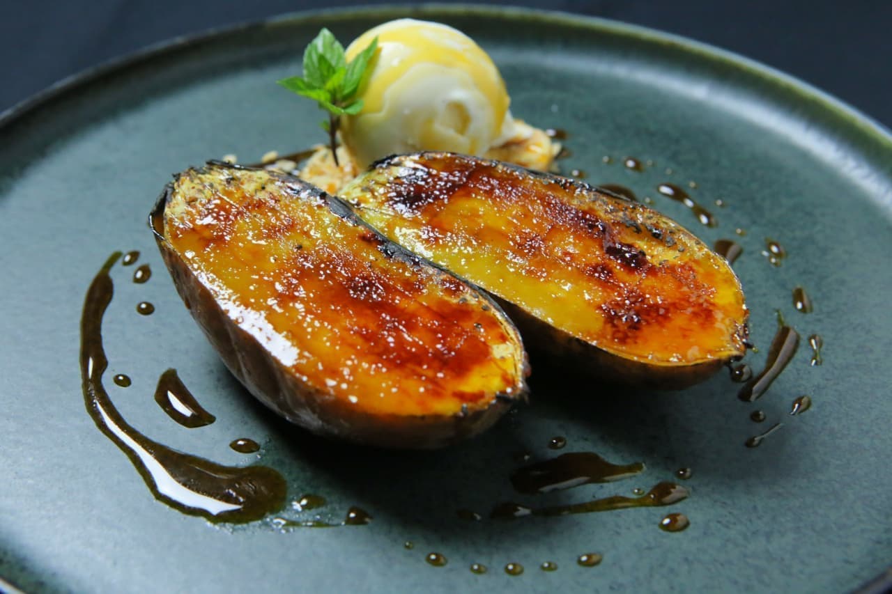 Seijo Ishii "Baked Nagasaki Organic Anno Sweet Potato Brûlée with Vanilla Gelato