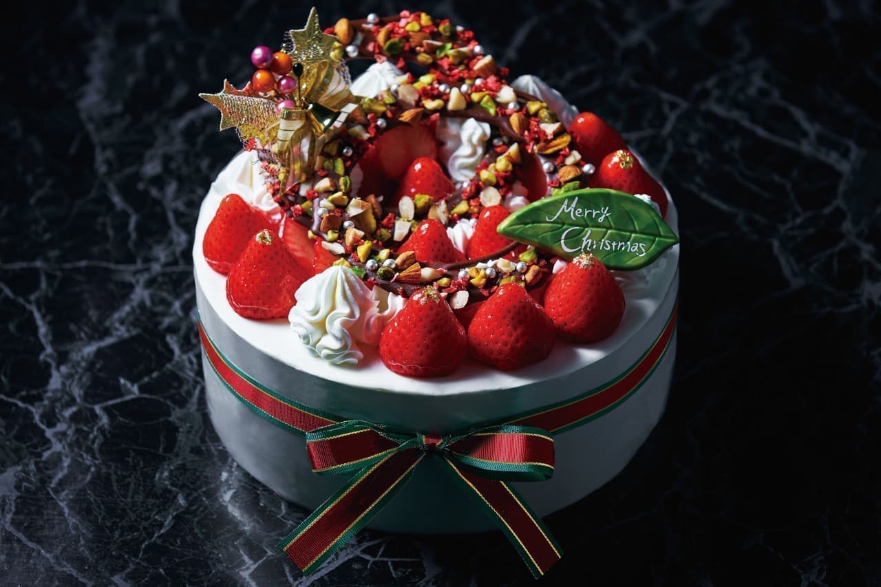 Chateraise Christmas Cake