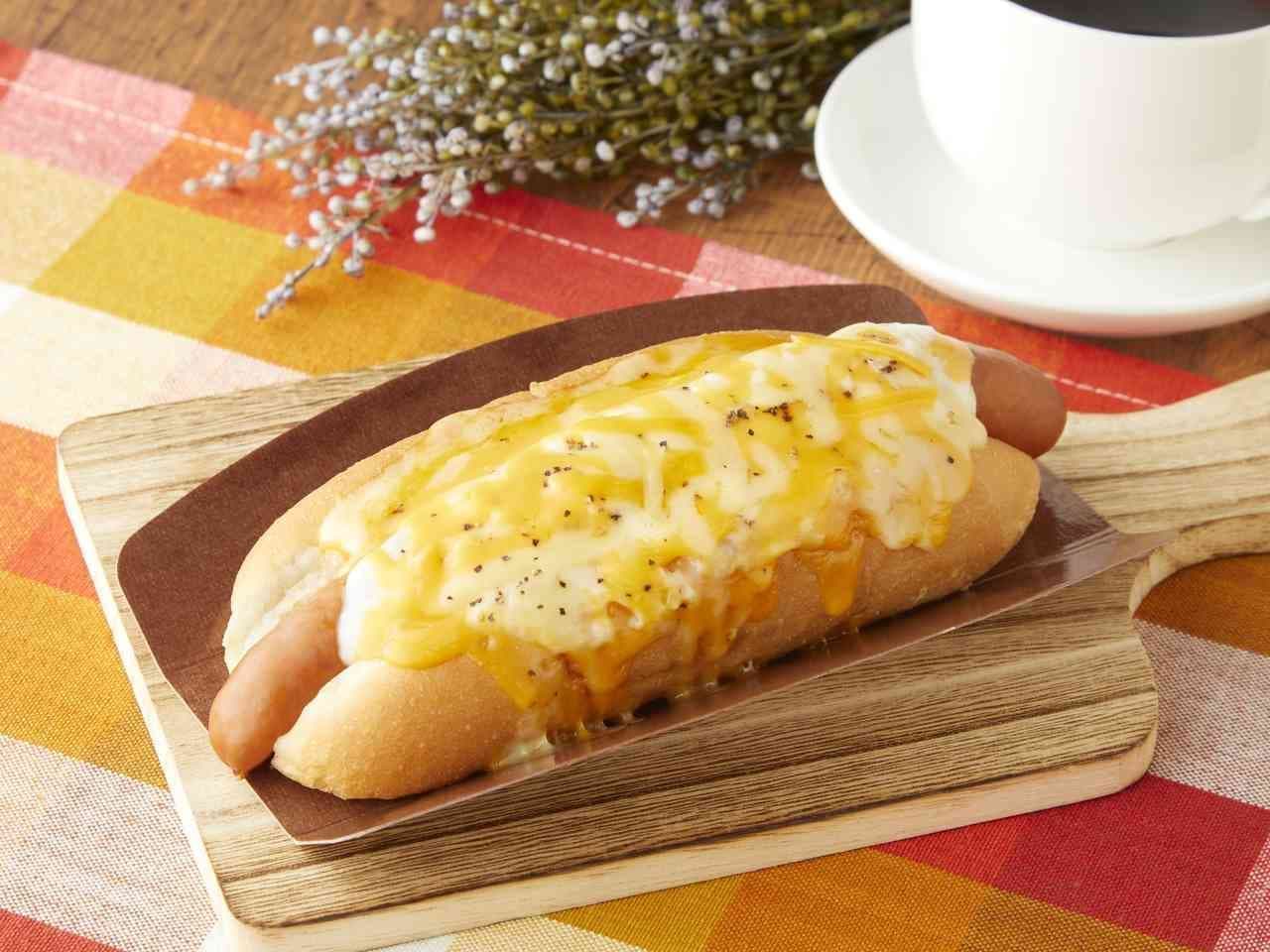 Ministop "Spilled Cheese Dog".