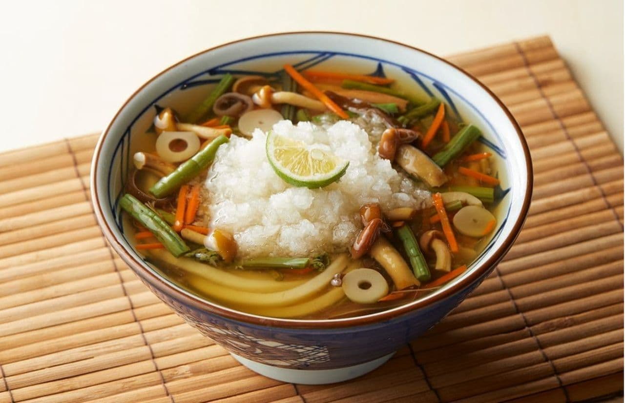 Marugame Seimen "Cold udon noodles with grated sansai