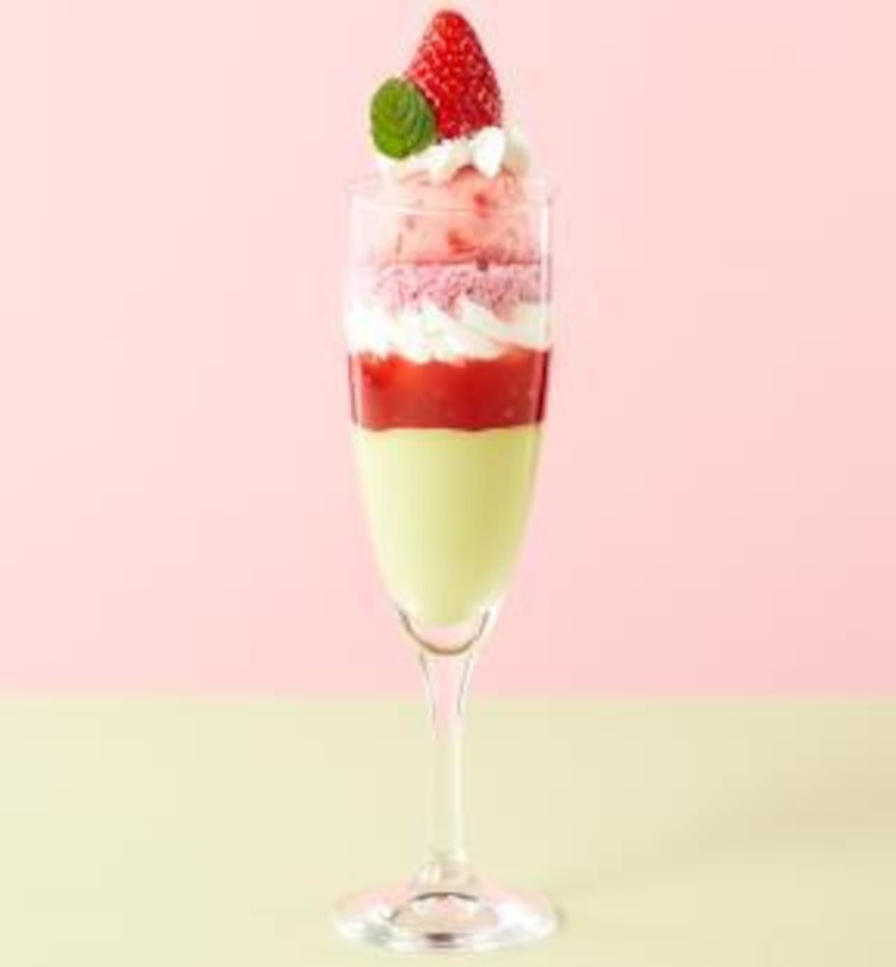 Cocos "Strawberry and Pistachio Glass Parfait"